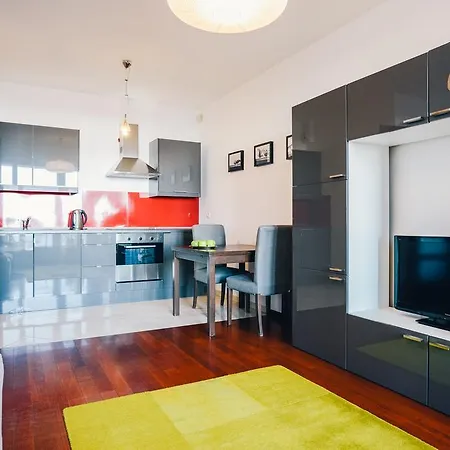 Norda Sea Towers 아파트 *